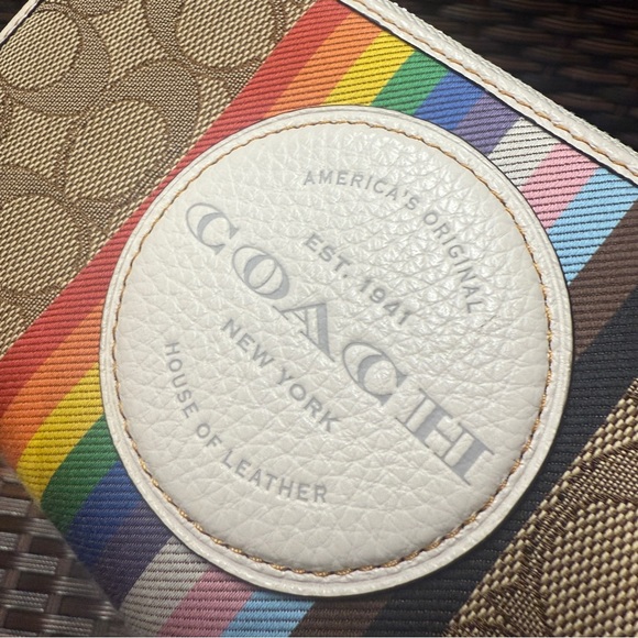 coach Dempsey Large Phone Wallet In Signature Jacquard With Rainbow CJ660 - Picture 5 of 7